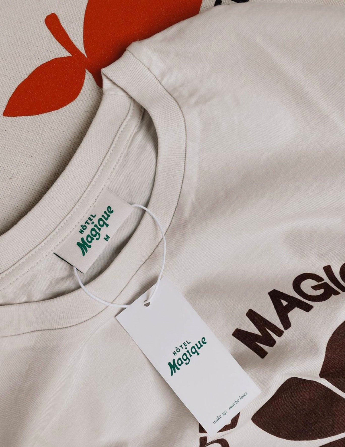 Wake Up t-shirt-SIZE XS-Hôtel Magique