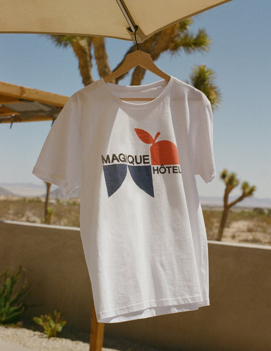 Un Hôtel Magique t-shirt-SIZE XS-Hôtel Magique