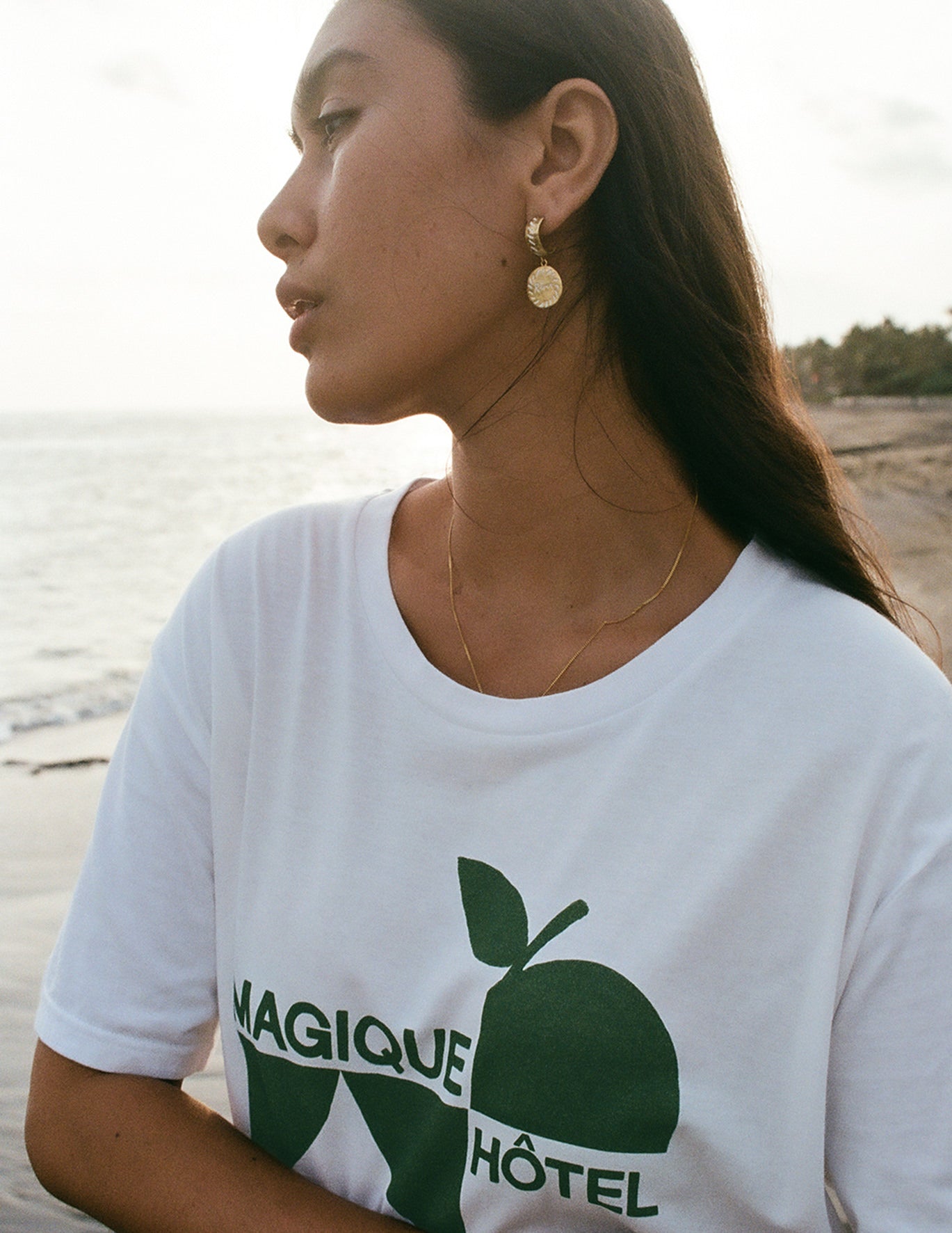 Un Hôtel Magique t-shirt in Green-SIZE XS-Hôtel Magique