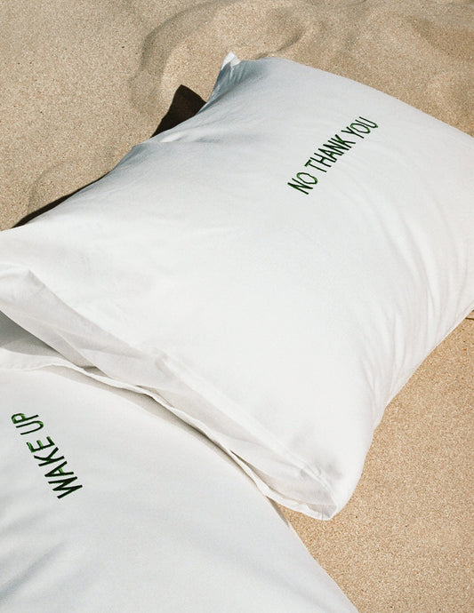 Wake Up - No Thank You pillowcase set-Hôtel Magique